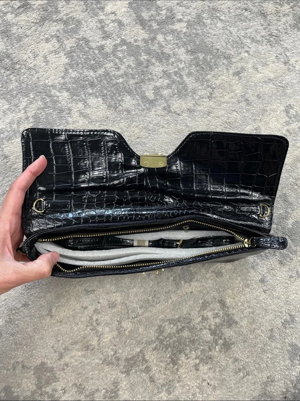 NWT Bellini Black Faux Patent Leather Croc Clutch Wristlet Crossbody Bag
